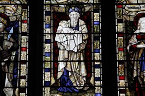 아기 예수를 안은 성 시메온_photo by Fr James Bradley_in the Christchurch Priory in Dorset_England.jpg